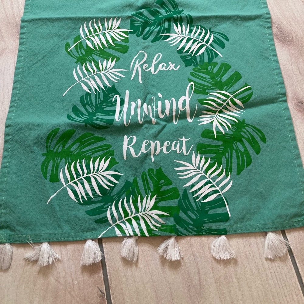 Set of 2 kitchen towels.